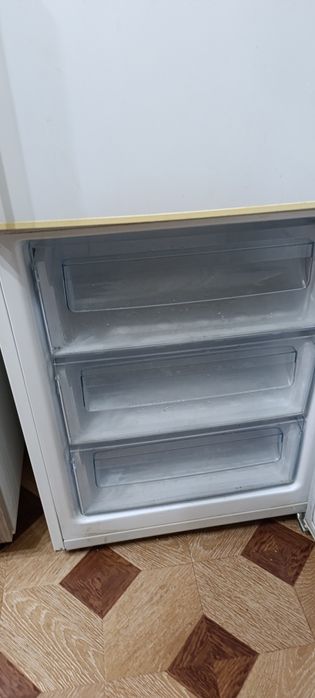 Отдам холодильник