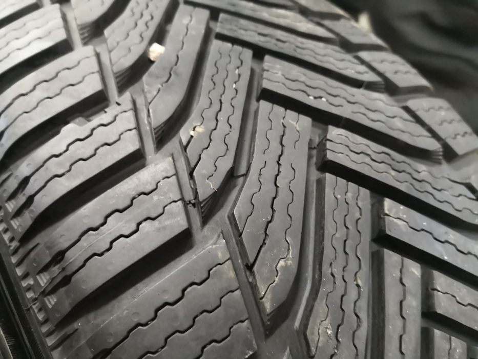 215 60 17 цола гуми като нови Michelin dot 20  4 броя