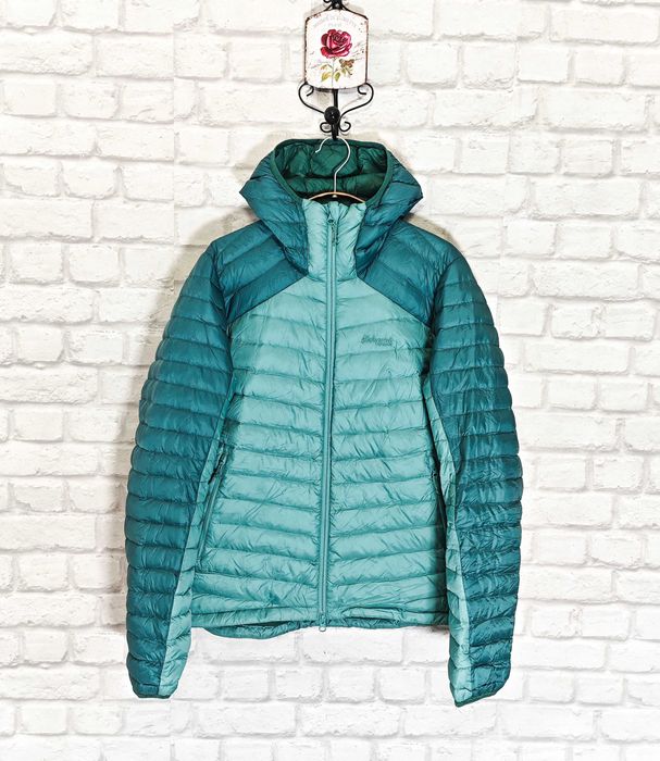 Bergans of Norway Дамско яке с пух и качулка размер L