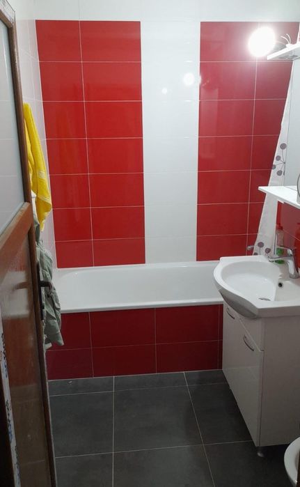 Apartament 3 camere, 77 mp, Centru Alexandria, vis-a-vis de CEC