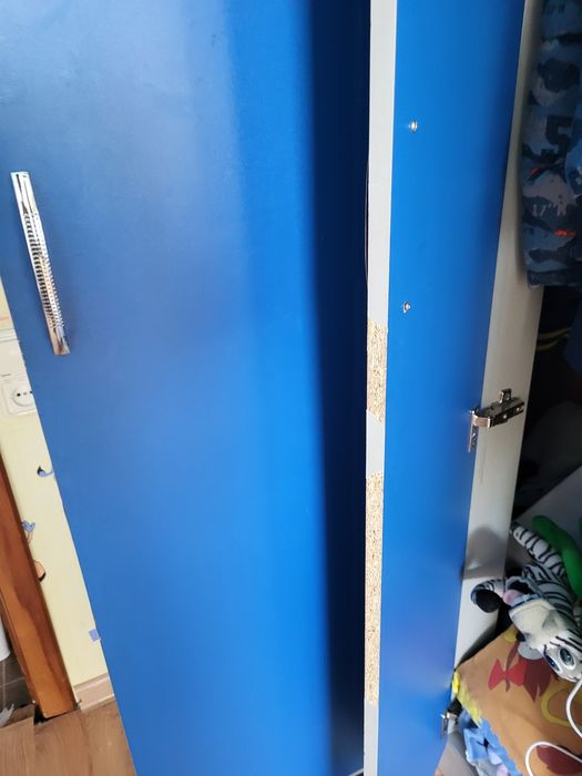 Продам угловой шкаф