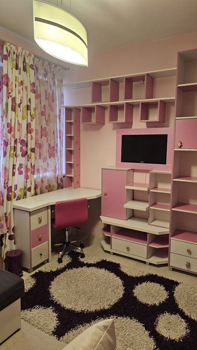 Mobila, birou , canapea extensibila