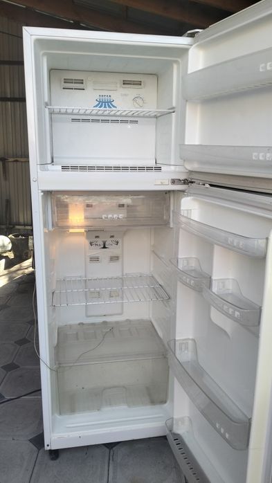 Продается Холодильник