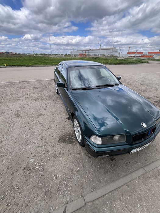 Продам бмв е36 318i