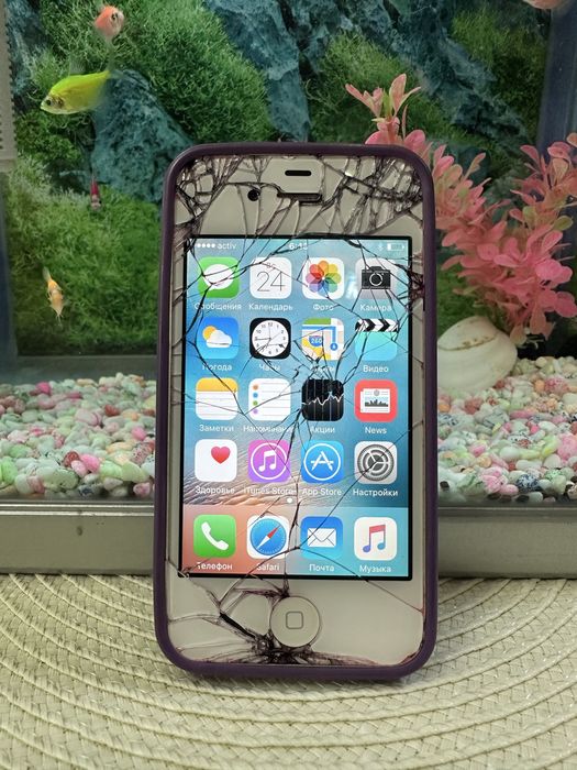 Продам iPhone 4S 16GB