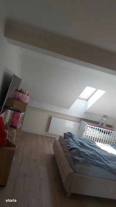 Apartament de vanzare 3 camere 100 mp zona Floresti Horea