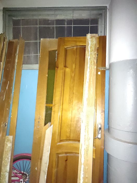 Продам двери межкомнатные