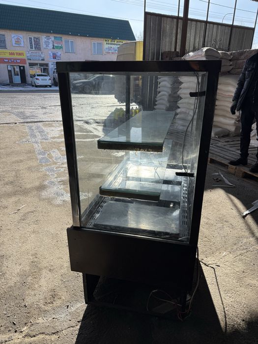 Холодильник Ветринный