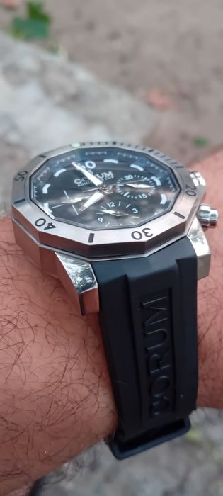 Corum Admiral’s 46mm БАРТЕР