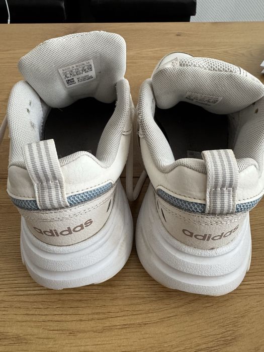 Маратонки adidas