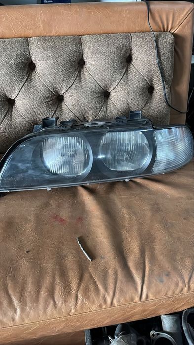 Привозная передняя фара BMW E39