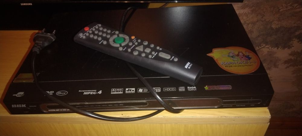Продается два DVD player.