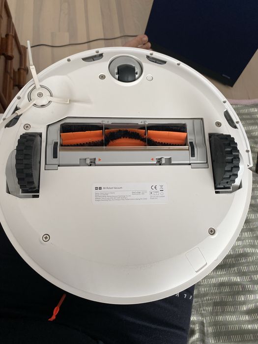 Продам РОБОТ пылесос Xiaomi