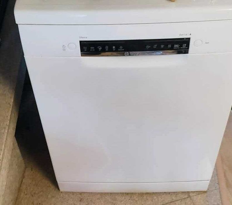 Свободностояща съдомиялна Bosch, серия 4