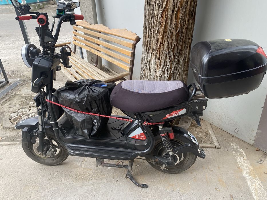 Продаю электро скутер BONVI