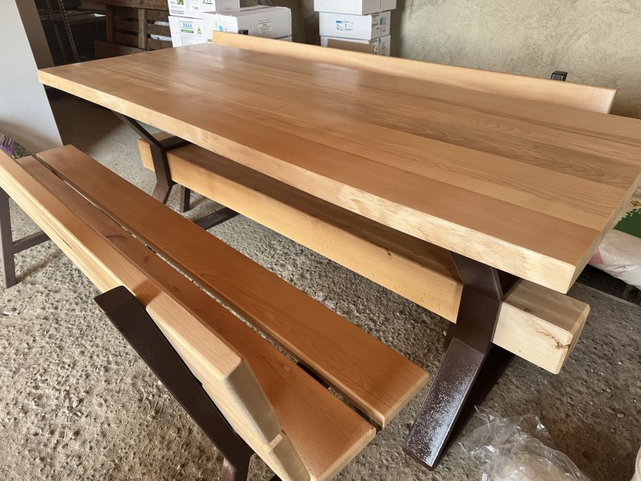 Masa lemn si fier cu banci pentru terasa