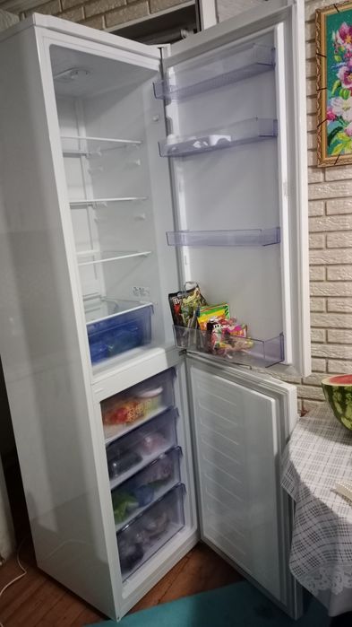 Холодильник beko