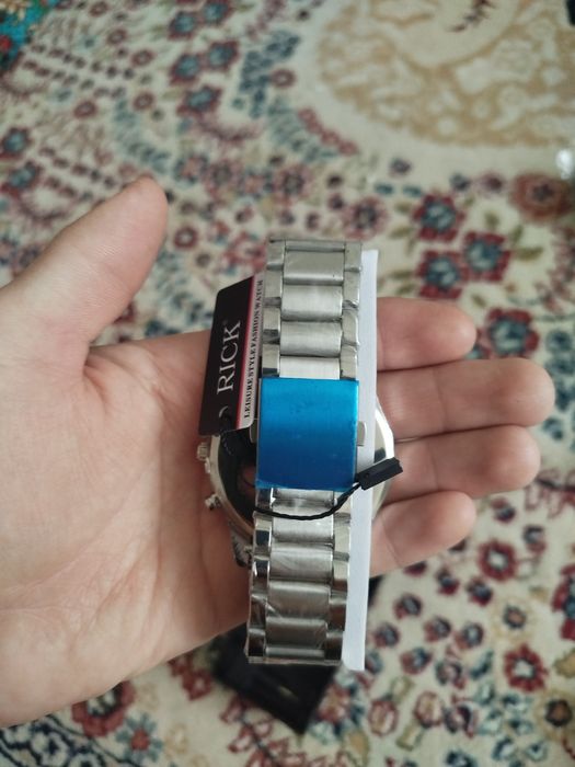 Сағаттар сатылады