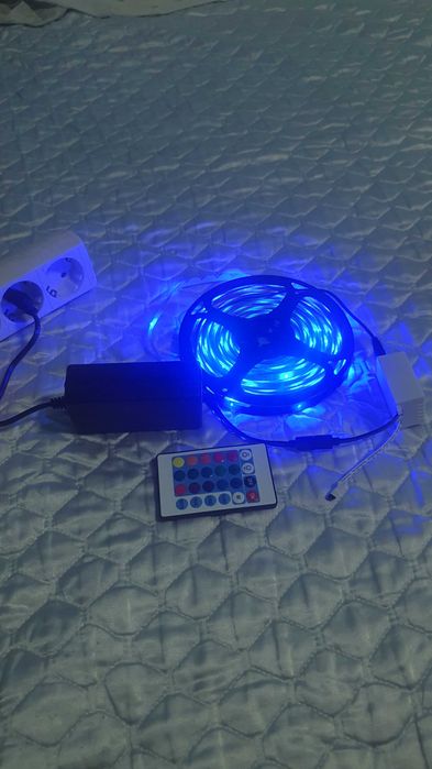 Banda led multicolora cu telecomanda