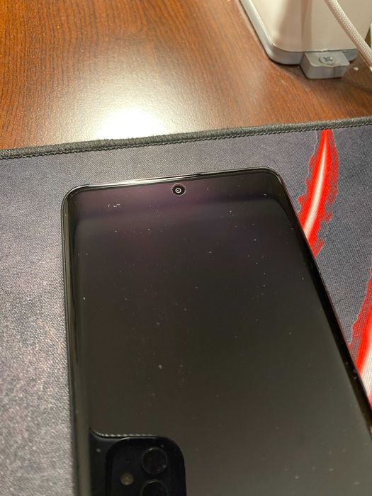 Продавам Xiaomi Redmi Note 14 Pro+ 5G 8/256GB нов + гаранция + подарък