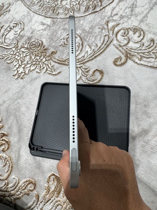 iPad A16 silver 128gb Wifi 100% 78 sikl