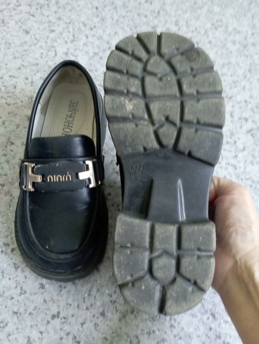 Туфли школьные   32 размер