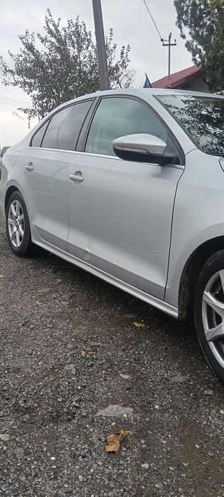 Volkswagen Jetta 2012 benzină, 4.528 € — imagine 2