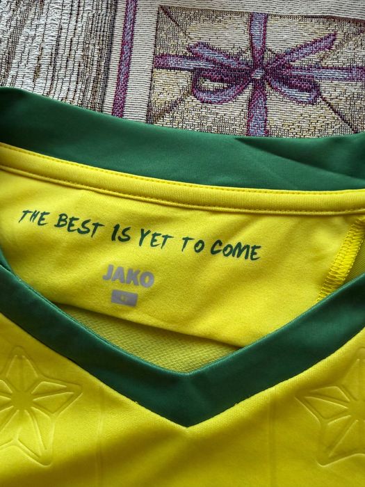 Две футболни фланелки