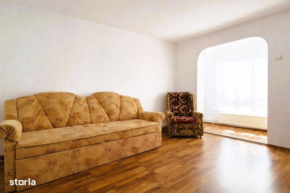 Proprietar Petrosani apartament MODERN cu CENTRALA RENOVAT etaj2 DECOM