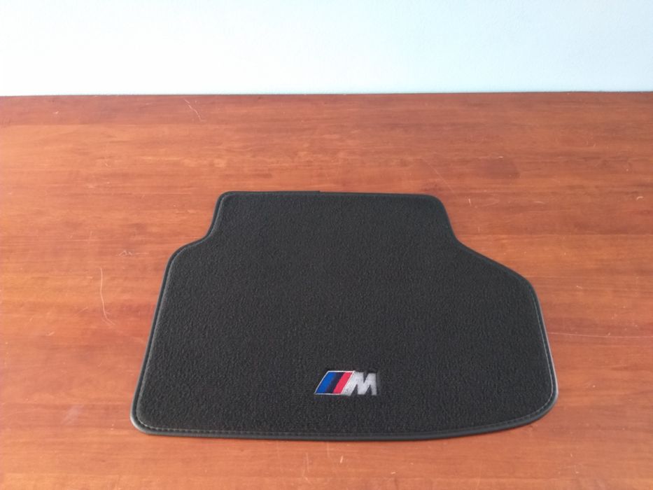 Covorase auto dedicate BMW seria 7 ( F 01 ) ///M