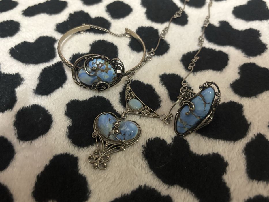 Набор украшений из серебра и бирюзы
