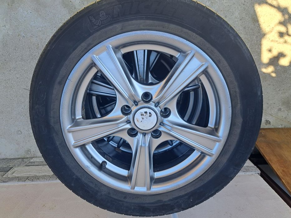 Jante aliaj skoda superb le găsiți în sector 4 București