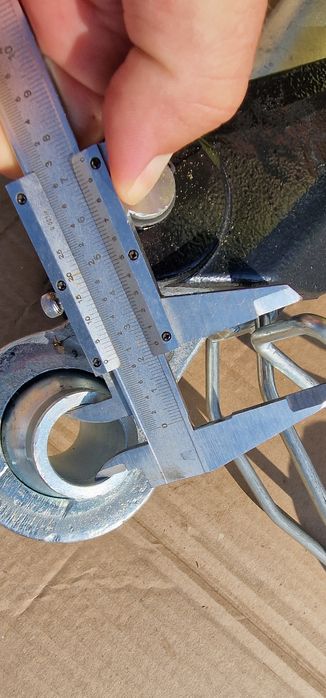 Ancora stabilizator new holland T7000 T7050 T7060 Tm 175 Tm190  T7000 T7060Ac T7070AC .pret 1650 lei bucata se poate trimite prin curier rapid