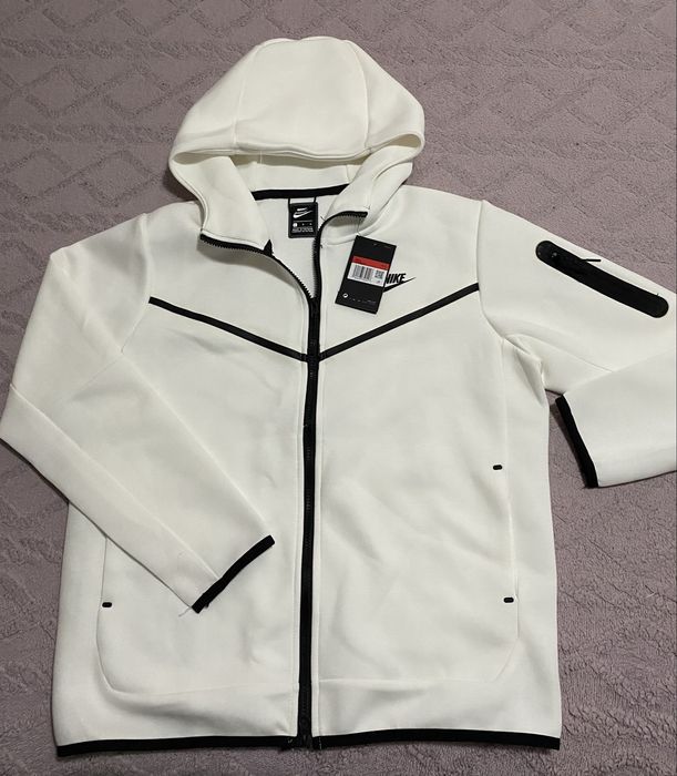 Hanorac Nike Tech
