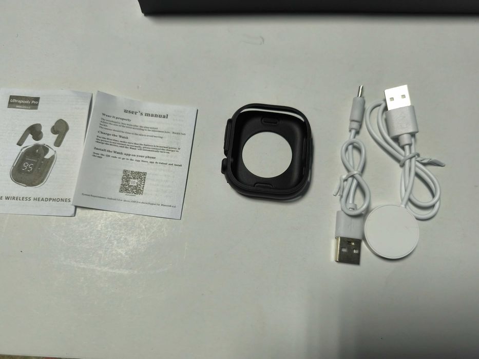 Ceas smart cu casti bluetooth si bratari