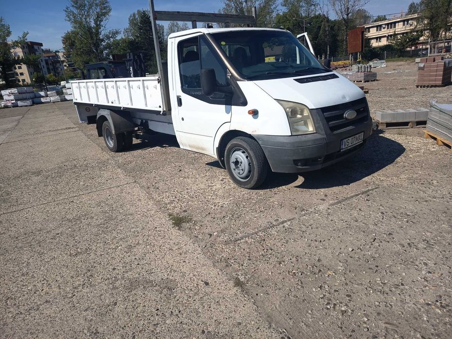 Autoutilitară Ford transit