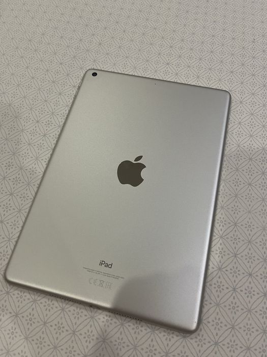 Планшет Apple iPad 9 поколение Silver