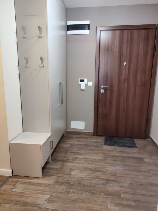 Дава се под наем Четиристаен апартамент в София, Кръстова вада - 141 кв.м за 1495.83 € - Снимка #3