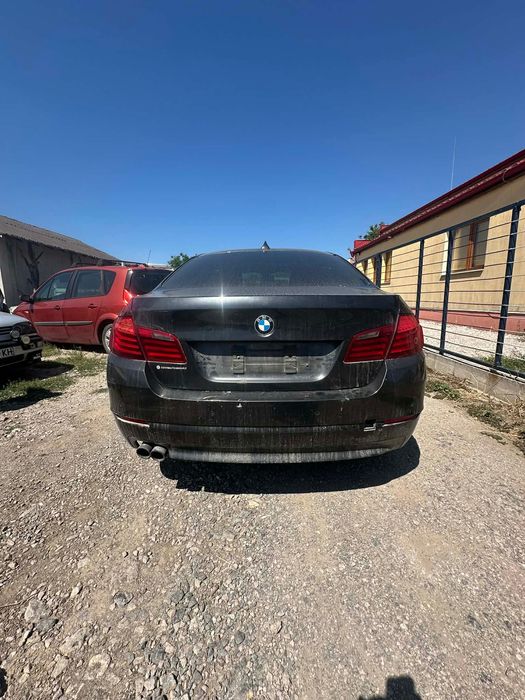 Продавам БМВ F10 на части 520D, 184 к.с. Колата е без двигател, но скоростите са на нея 8hp кутия.