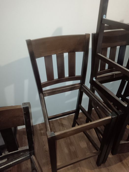 Трапезни столове