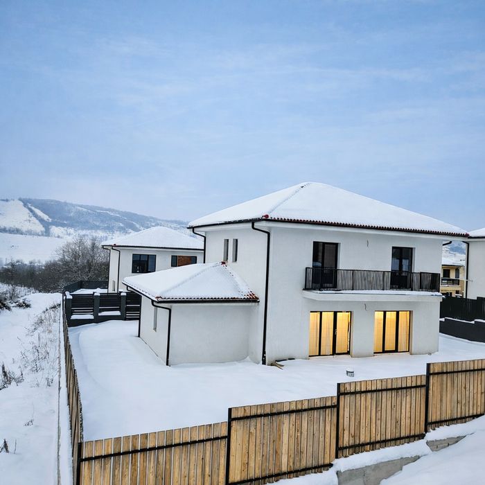 Vând casa individuală in Chinteni