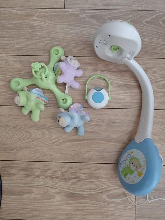 Fisher Price Музикална въртележка за легло МЕЧЕТА-ПЕПЕРУДИ