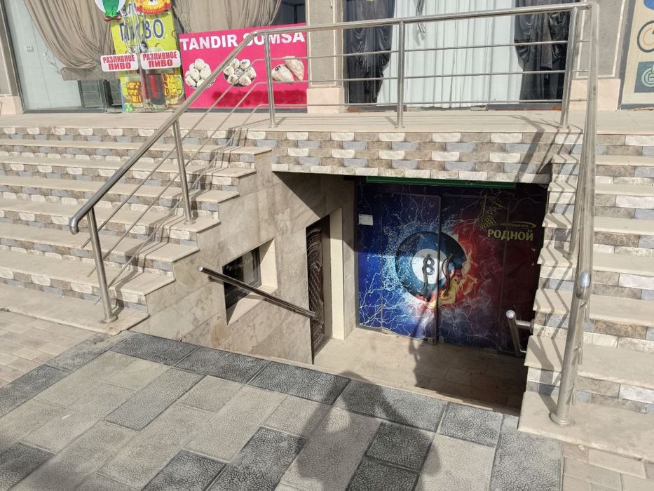 Бильярдный  клуб срочно Сотилади