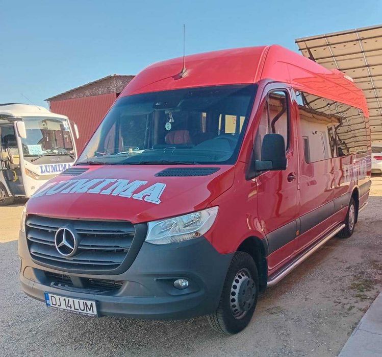 Microbuz Mercedes Benz Sprinter 519 3.0Cdi, an 2020, euro 6, AC fata si spate, 21 locuri, stare perfecta