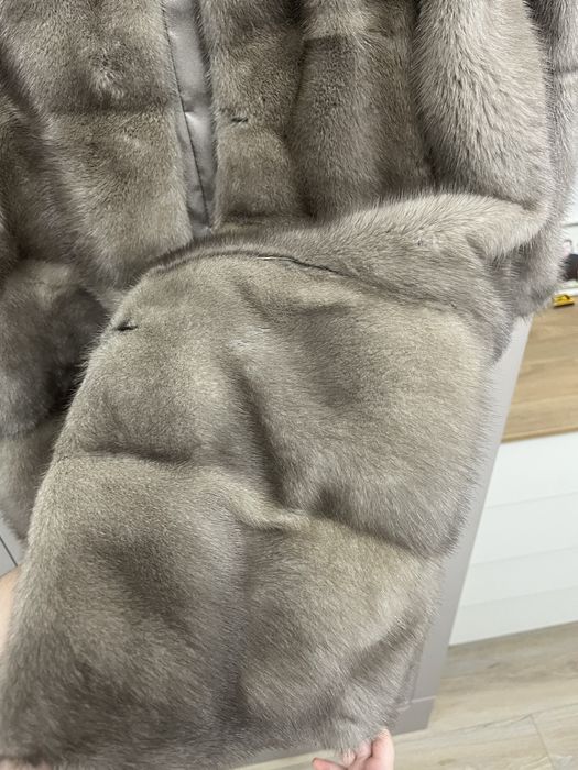 Продам норковую шубу