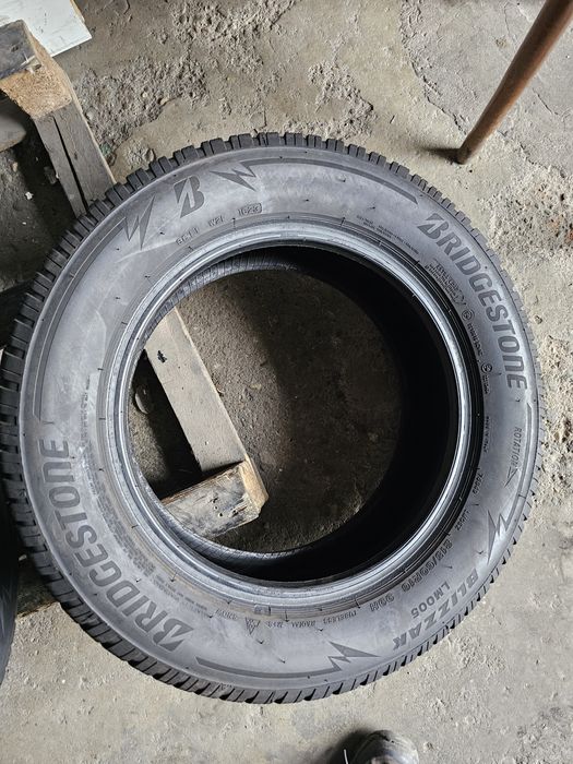 4 anvelope iarna 215 60 16  Bridgestone 2023 6.7mm