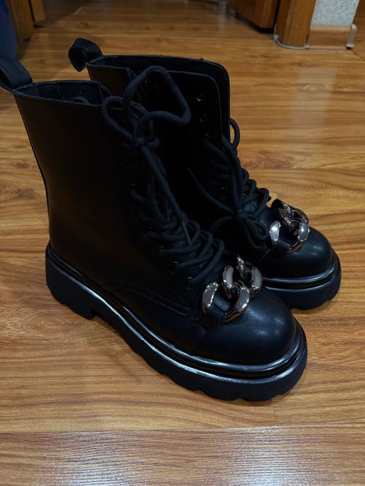 Новые осенние ботинки