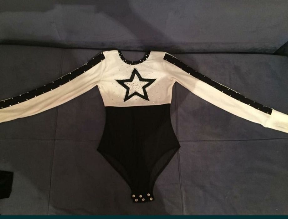 Продам новый костюм для танцев