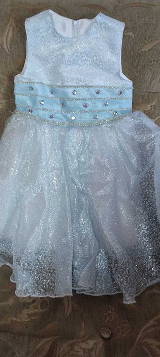 Шикарное новогоднее платье