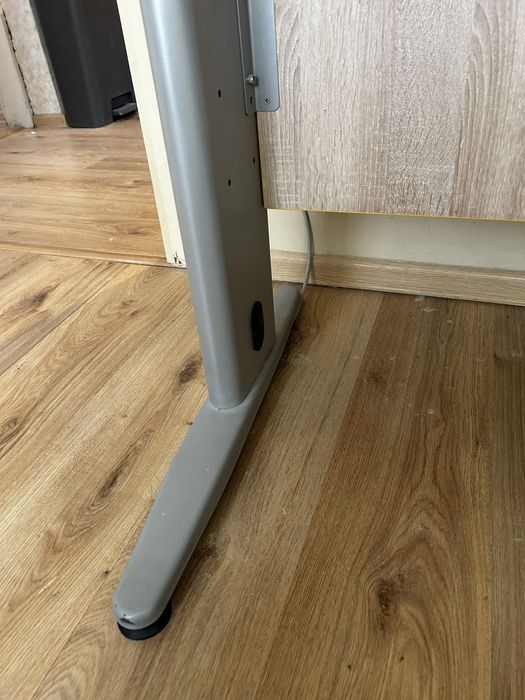 Oфис бюро, 150/80см, метална основа